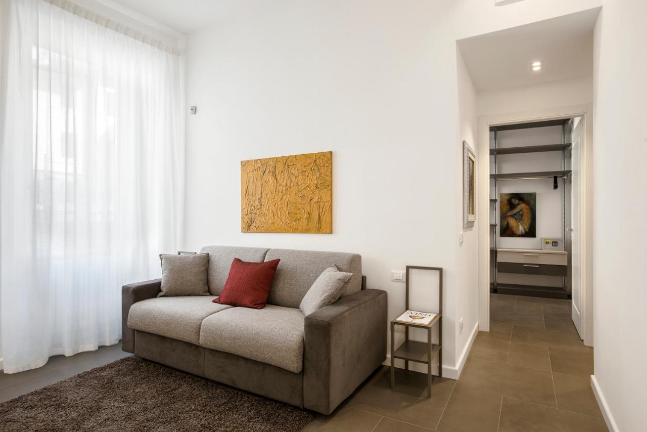 Residenza Fontanella Barberini By Spanish Steps Roma Dış mekan fotoğraf